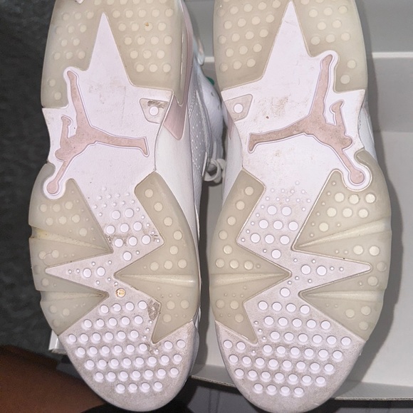 Jordan Retro 6 Gold Hoops Wmns Size 10.5 - Picture 3 of 7